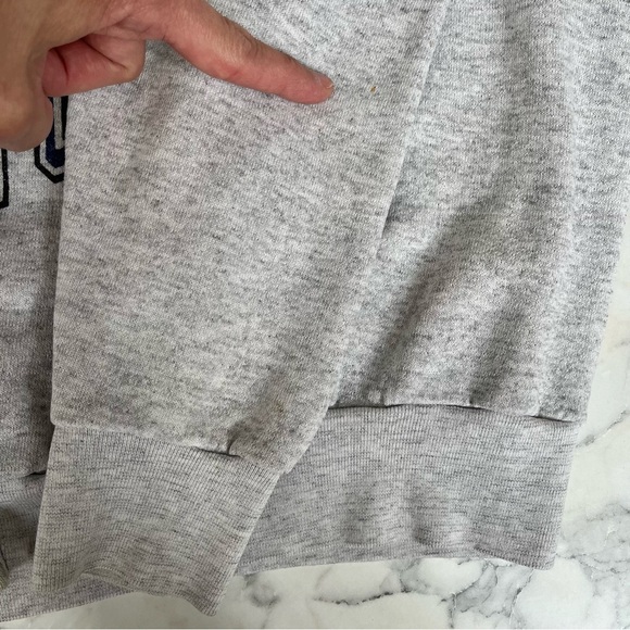 Vintage Gray UK Kentucky Wildcats Basketball Graphic Sweatshirt Crewneck - Picture 10 of 14